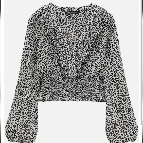 ZARA Womens Animal Snow Leopard Abstract Print Black White Crop Smocked Blouse M - Picture 2 of 3